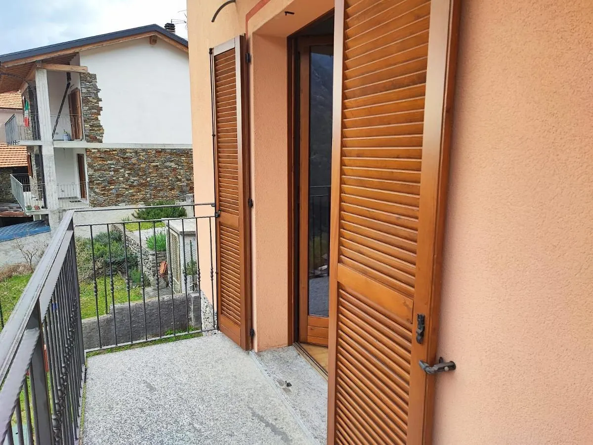 Appartamento Casa Patrizia Sueglio Italia